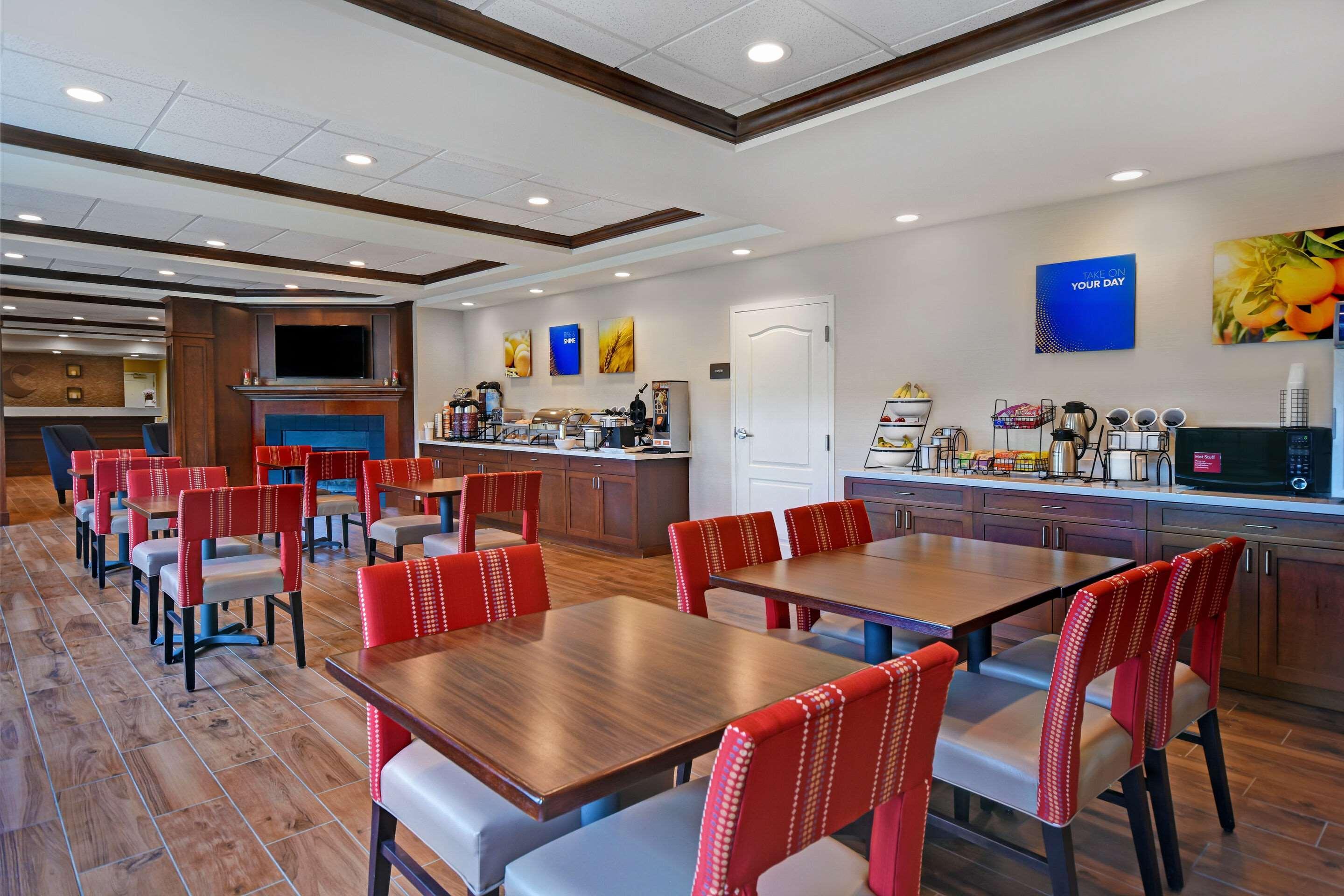 Comfort Inn & Suites Wilton Exteriér fotografie